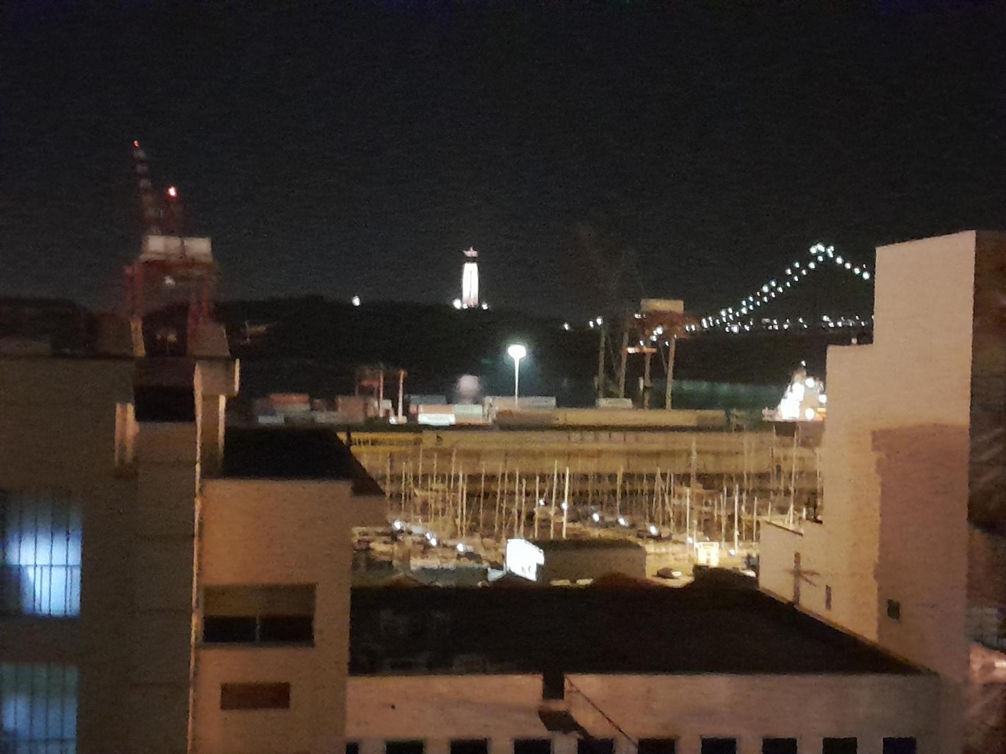 Apartamento Sobre O Rio ลิสบอน ภายนอก รูปภาพ